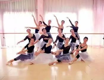 鲁山成人舞蹈教学视频